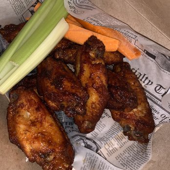 ENTERRIUM - Chicken Wings - New American Near Me - Schaumburg, Illinois ENTERRIUM - Chicken Wings - New American Near Me - Schaumburg, Illinois