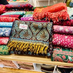 Tibet Tree Of Life - Warm shawls