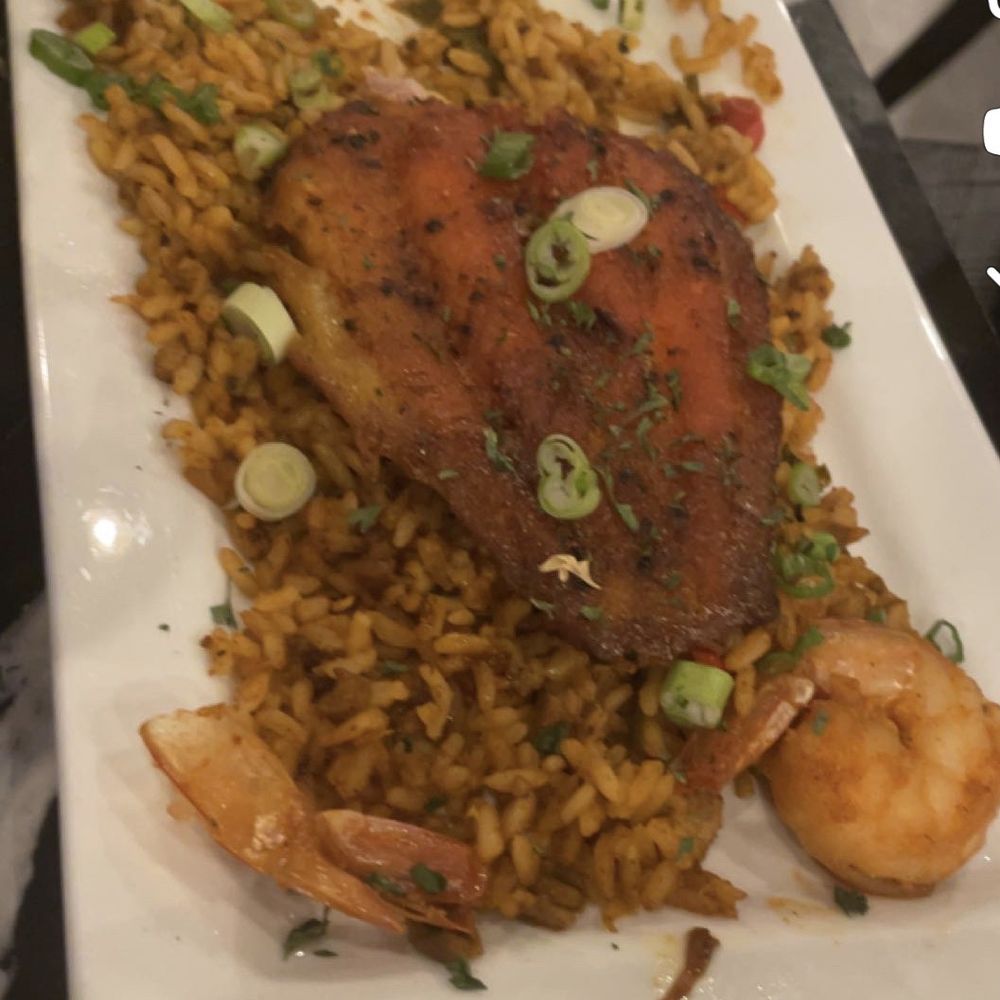 Soulé - Fried catfish with shrimp and dirty rice - Soul Food Near Me - Chicago, Illinois Soulé - Fried catfish with shrimp and dirty rice - Soul Food Near Me - Chicago, Illinois