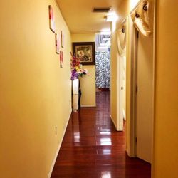 Relaxing Massage - Hallway to massage room