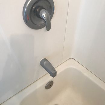 Carolina Beach Realty - Faucets really bad, old & very dirty, black ring around tub/shower! - Vacation Rentals Near Me - Carolina Beach, North Carolina Carolina Beach Realty - Faucets really bad, old & very dirty, black ring around tub/shower! - Vacation Rentals Near Me - Carolina Beach, North Carolina