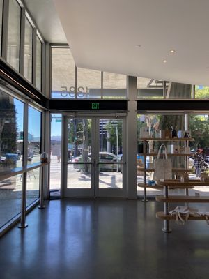 Blue Bottle Coffee by null