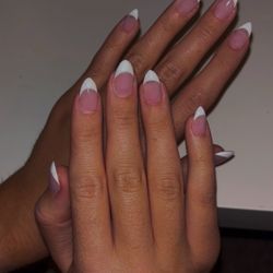 Bellvy Nail Spa - French tip nails