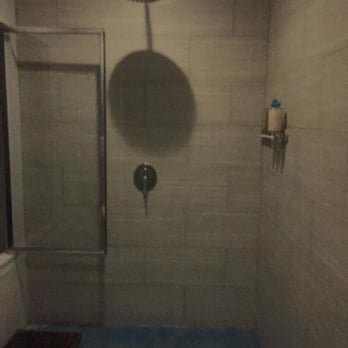 FLOAT STL - Midtown - The shower outside of the float room - Meditation Centers Near Me - Saint Louis, Missouri