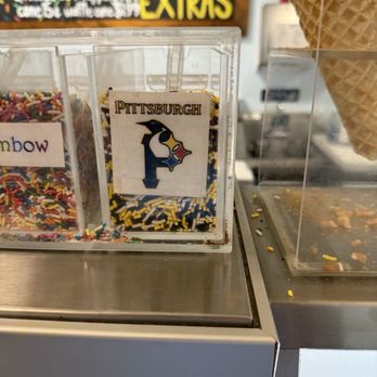 Scoops In Carnegie - Pittsburgh jimmies - Desserts Near Me - Carnegie, Pennsylvania