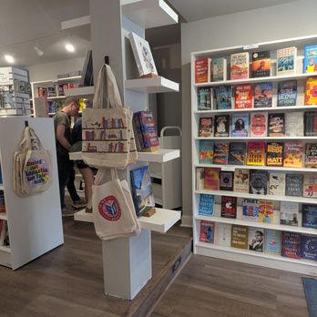 Comma, a bookshop - Bookstores Near Me - Minneapolis, Minnesota Comma, a bookshop - Bookstores Near Me - Minneapolis, Minnesota