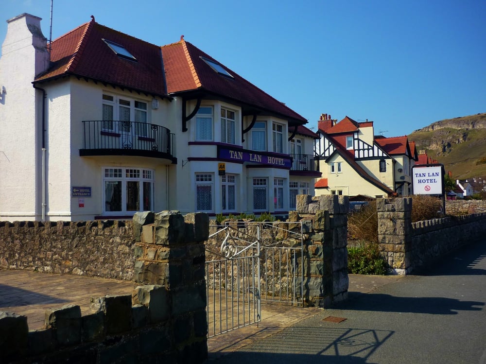 TAN LAN HOTEL Updated May 2024 14 Great Ormes Road, Llandudno, Conwy, United Kingdom