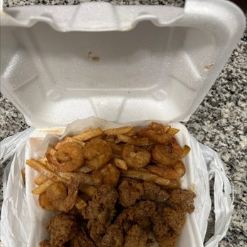 Mr. Snapper Fish & Chicken - the inside of a styrofoam container - Seafood Near Me - Orlando, Florida Mr. Snapper Fish & Chicken - the inside of a styrofoam container - Seafood Near Me - Orlando, Florida