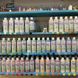 Greg's Art Pottery & Gifts - Paint bar