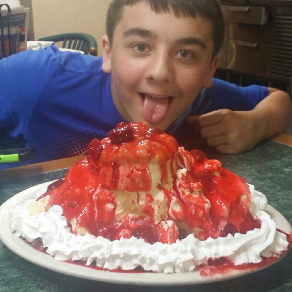 Tony's I-75 Restaurant - Yum strawberry sundae - Diners Near Me - Birch Run, Michigan Tony's I-75 Restaurant - Yum strawberry sundae - Diners Near Me - Birch Run, Michigan
