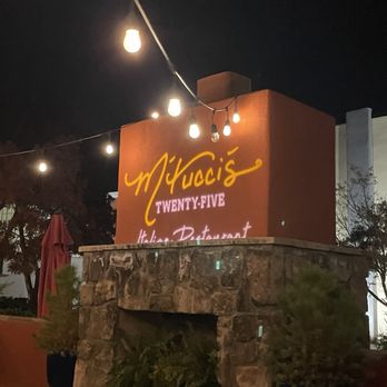 M'tucci's Twenty-Five - Italian Near Me - Albuquerque, New Mexico