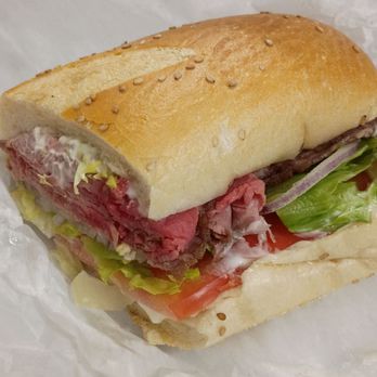J&G Meat Market - Roast beef with lettuce, tomatoes and onions - Butcher Near Me - Copiague, New York J&G Meat Market - Roast beef with lettuce, tomatoes and onions - Butcher Near Me - Copiague, New York