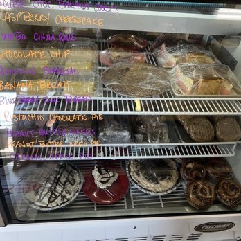 Eclectic Diner & Sweeterie - Dessert Case - American Near Me - Delaware, Ohio