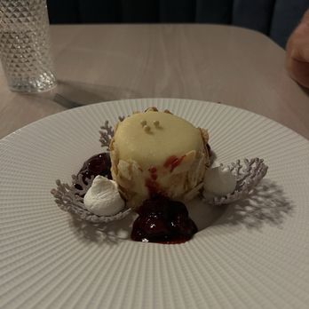 Narcoossee's - Almond-crusted Cheesecake - New American Near Me - Lake Buena Vista, Florida Narcoossee's - Almond-crusted Cheesecake - New American Near Me - Lake Buena Vista, Florida