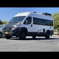 Newberg Dodge Chrysler Jeep - Van at there lot