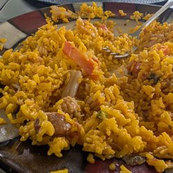 Gross uncocked rice. I make better white steam rice at home.