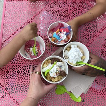 sweetFrog Premium Frozen Yogurt - Ice Cream & Frozen Yogurt Near Me - Durham, North Carolina
