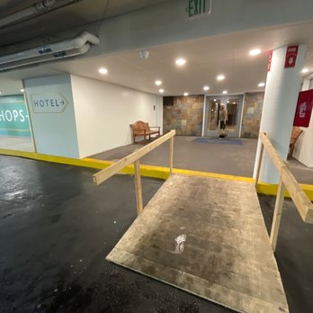 Delta Hotels by Marriott Baltimore North - Garage entrance - Hotels Near Me - Baltimore, Maryland Delta Hotels by Marriott Baltimore North - Garage entrance - Hotels Near Me - Baltimore, Maryland