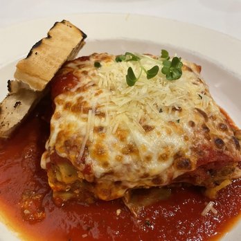 Lugo's - Homemade Lasagna - New American Near Me - Dickson, Tennessee