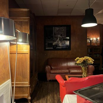 Pistarro's - Italian Near Me - Frederick, Maryland