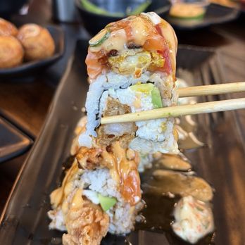 Sumo AYCE Sushi - Be Happy Roll - Japanese Near Me - Honolulu, Hawaii Sumo AYCE Sushi - Be Happy Roll - Japanese Near Me - Honolulu, Hawaii