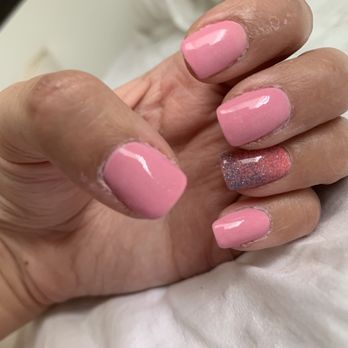 Post Oak Nail Lounge - Left hand. Unbelievable work. Work by Mindy - Nail Salons Near Me - Houston, Texas Post Oak Nail Lounge - Left hand. Unbelievable work. Work by Mindy - Nail Salons Near Me - Houston, Texas