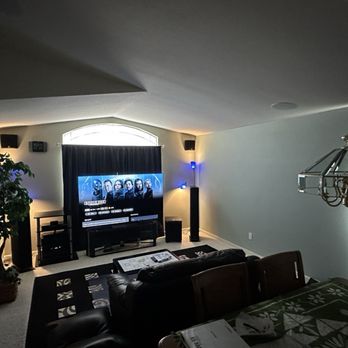 Hernandez AV Hookup - Home Theatre Installation Near Me