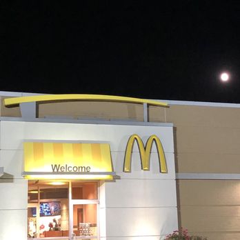 McDonald's - Moon over McDonald's - Burgers Near Me - O'Fallon, Illinois