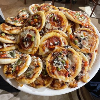 L'Opera - Pizette Misti (appetizer platter) - Italian Near Me - Long Beach, California L'Opera - Pizette Misti (appetizer platter) - Italian Near Me - Long Beach, California