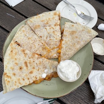 Patrick Molloy's - Chicken quesadilla on HH - New American Near Me - Hermosa Beach, California Patrick Molloy's - Chicken quesadilla on HH - New American Near Me - Hermosa Beach, California