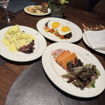 BAR Bludorn - Wine Bars Near Me - Houston, Texas