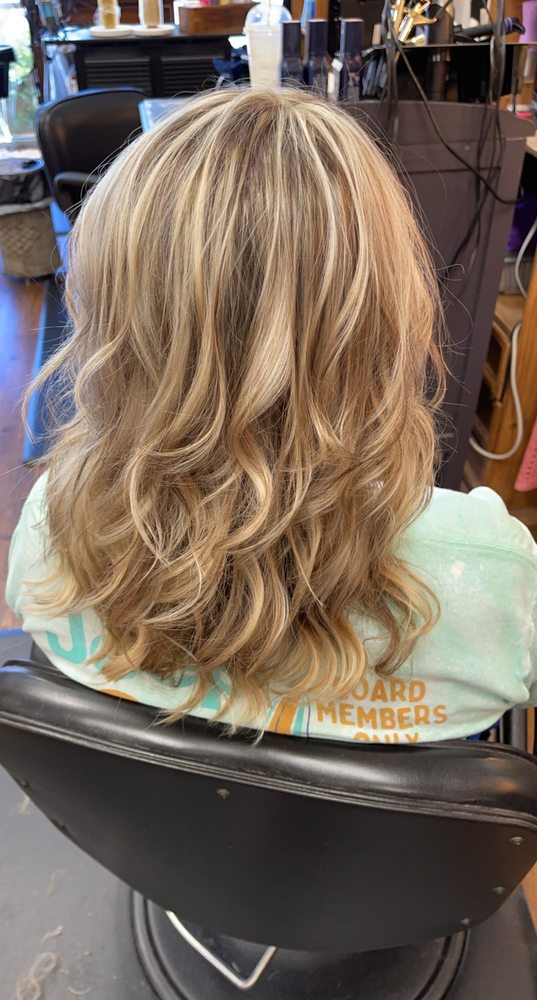 JOLI COUPE SALON Updated September 2024 1321 Gause Blvd, Slidell