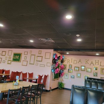 Sugar Milk Cafe - Interior - Breakfast & Brunch Near Me - Naperville, Illinois Sugar Milk Cafe - Interior - Breakfast & Brunch Near Me - Naperville, Illinois