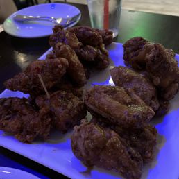 Medium 20 pc Wings Soy Garlic and Spicy