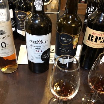 Bar do Binho - Beer, Wine & Spirits Near Me - Sintra, 11