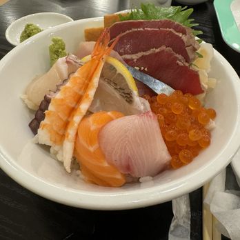 Fillet Sushi - Chirashi Bowl - Sushi Bars Near Me - Monrovia, California Fillet Sushi - Chirashi Bowl - Sushi Bars Near Me - Monrovia, California