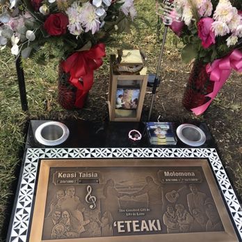 Mattos Monuments - Headstone For Molomona Eteaki - Funeral Services & Cemeteries Near Me - Hayward, California Mattos Monuments - Headstone For Molomona Eteaki - Funeral Services & Cemeteries Near Me - Hayward, California
