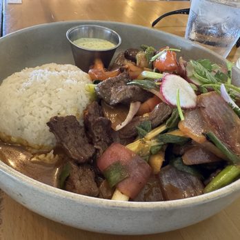 Flama Llama - Lomo saltado. - Latin American Near Me - San Diego, California