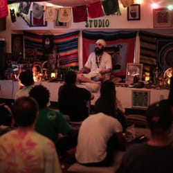 8th Chakra Studio - Higher Vibes @ 8th Chakra Studio!