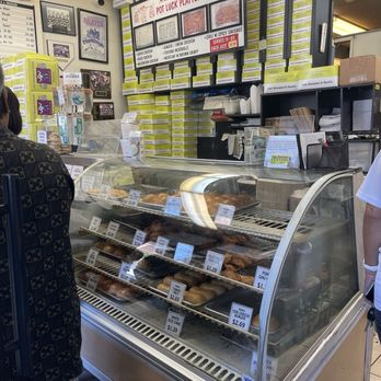 Aiea Manapua & Snacks - Delis Near Me - Aiea, Hawaii Aiea Manapua & Snacks - Delis Near Me - Aiea, Hawaii