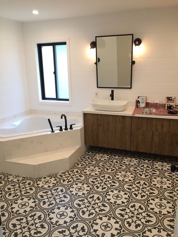 Slide of AA Construction Group