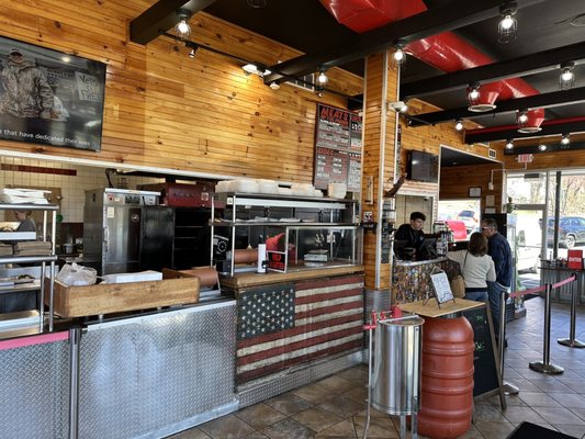 Red White & Que Smokehouse by null