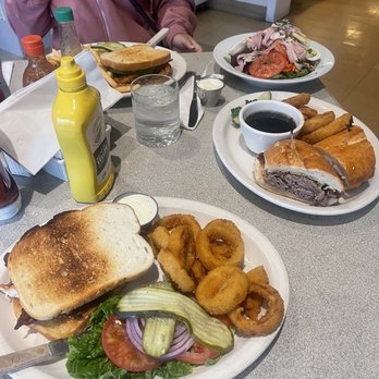 Mac's Deli & Cafe - Chicken sandwich  Prime dip - Delis Near Me - Santa Rosa, California