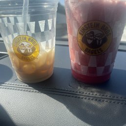 Caramel latte and strawberry banana smoothie. Both tasted amazing and were made right. Thank you Jasmine!!!!