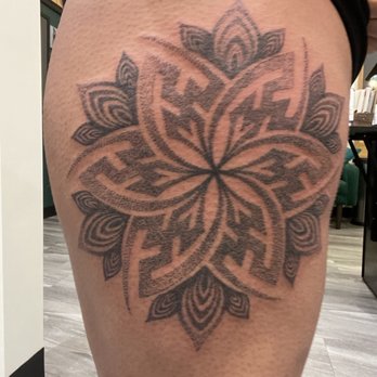 Inky Dreams Tattoo - Beautiful Mandala tattoo - Tattoo Near Me - Long Beach, California Inky Dreams Tattoo - Beautiful Mandala tattoo - Tattoo Near Me - Long Beach, California