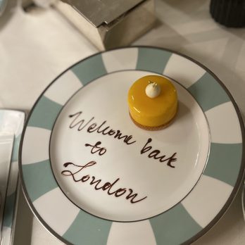 Claridge's - Hotels Near Me - London, XGL
