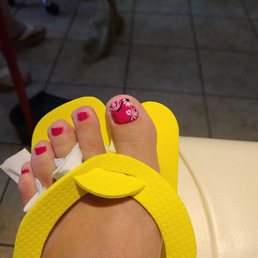 This design was amazing and one of the best pedicures I've had in a while for an amazing cost! I can't wait to come back!