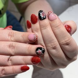 Grandview Nail Spa & Brows