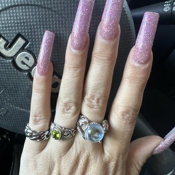 NAILS 4 YOU - This is her custom nail color that she made since she assumes I didn't go here - Nail Salons Near Me - El Cerrito, California