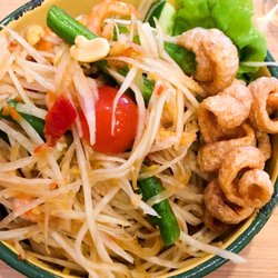 Kin Kin Thai Eatery - Som Tum, Papaya Salad